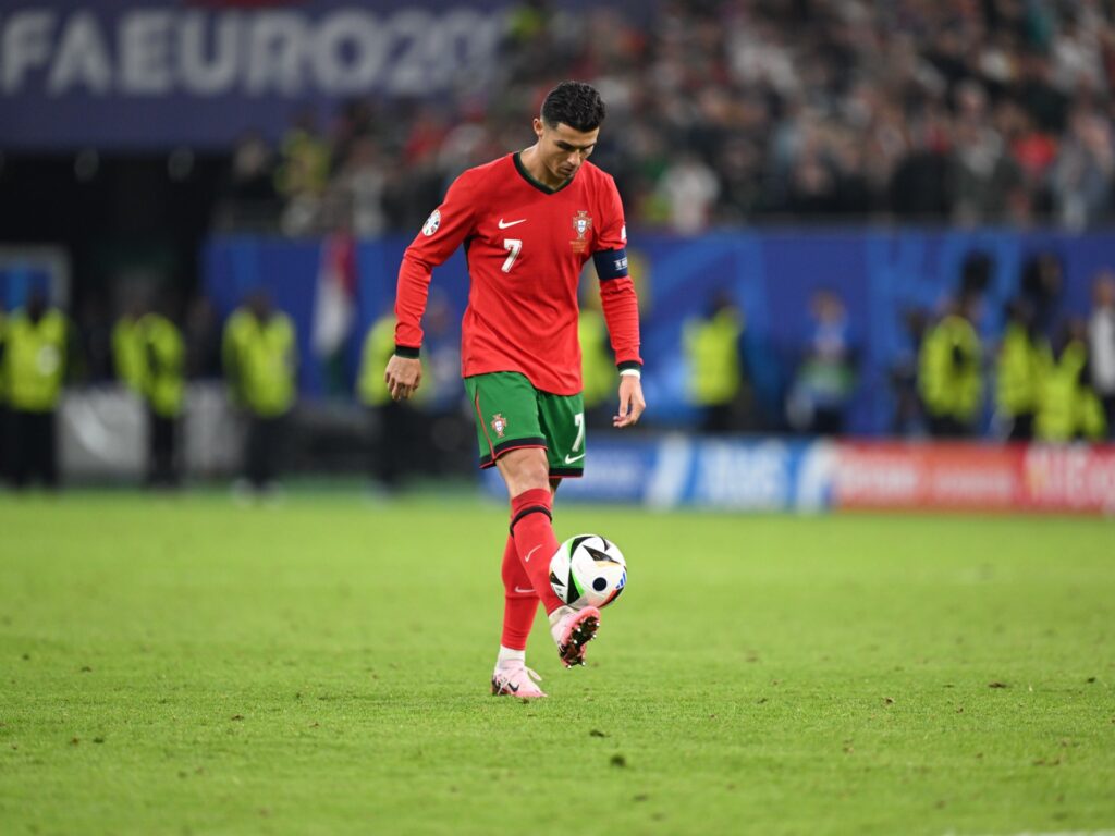 رونالدو يكشف عن خطة اعتزاله اللعب الدولي