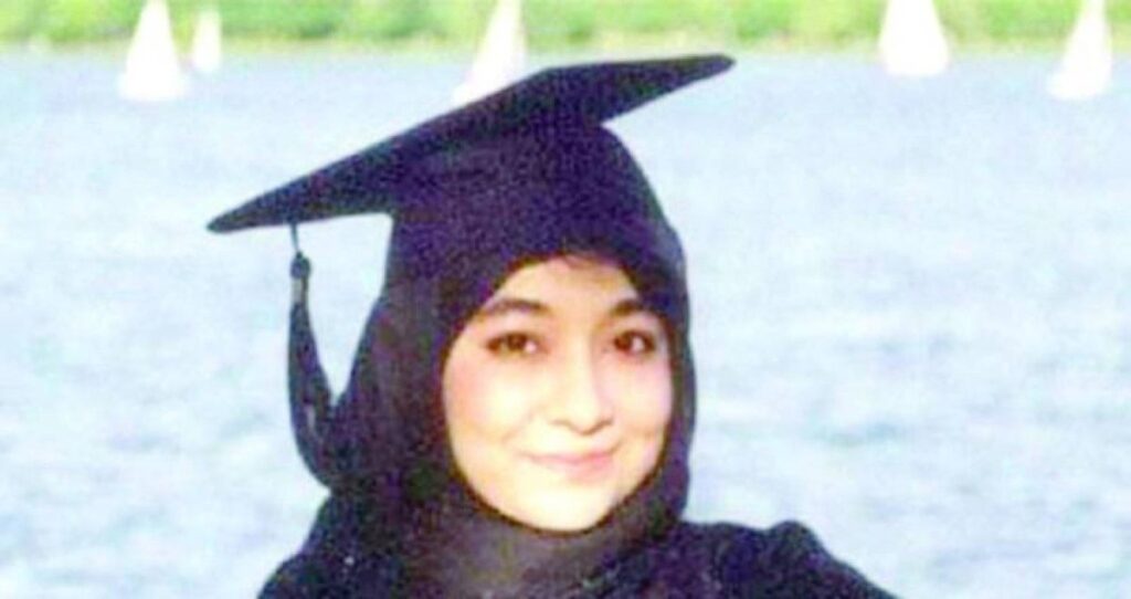 «سيدة القاعدة» السجينة تقاضي الولايات المتحدة لتعرُّضها لاعتداءات جسدية وجنسية