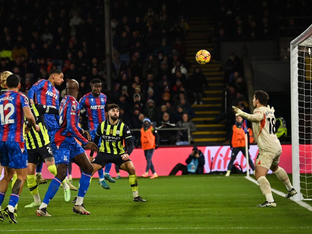 شاهد.. تعادل السيتي وفوز برينتفورد وأستون فيلا في الدوري الإنجليزي