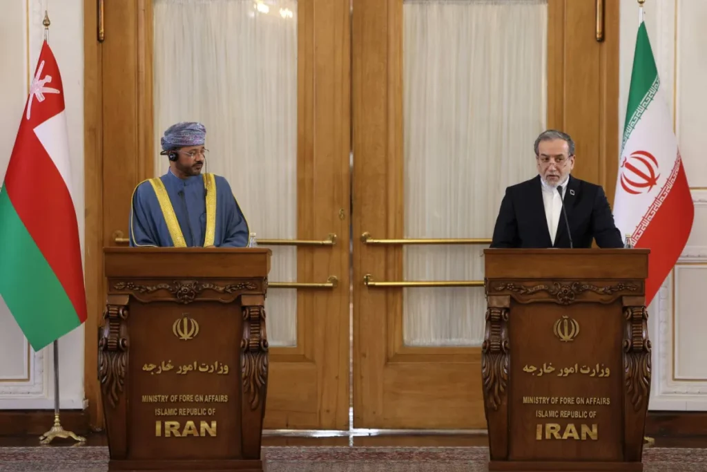 عراقجي: وزير الخارجية العماني لم ينقل رسالة أميركية