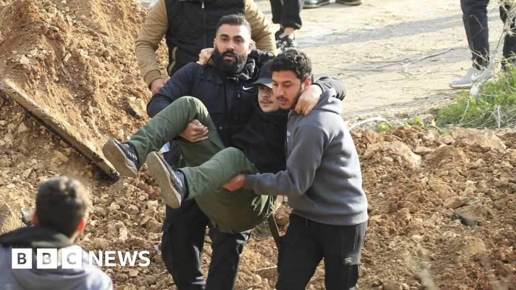 Lebanon says 22 killed by Israeli forces after withdrawal deadline missed